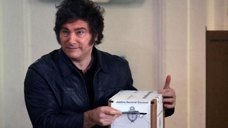 Argentina entre o colapso e a blindagem geopolítica Argentina entre o colapso e a blindagem geopolítica