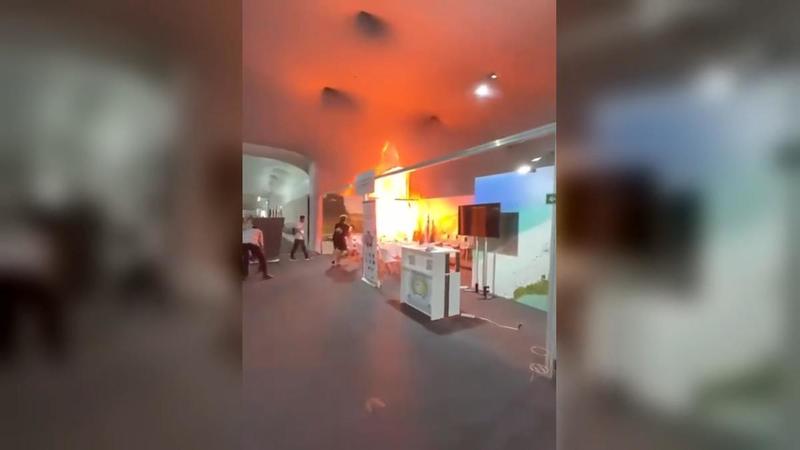 Controlado el incendio que ha obligado a desalojar la cumbre del clima e interrumpir las negociaciones