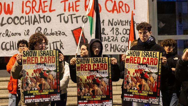 Manifestazione Pro Pal contro Virtus-Maccabi Tel Aviv, il corteo punta al PalaDozza: “Accerchiamolo”