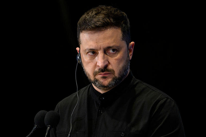 War and peace /					 													 						Zelensky cannot agree to the Witkoff peace deal