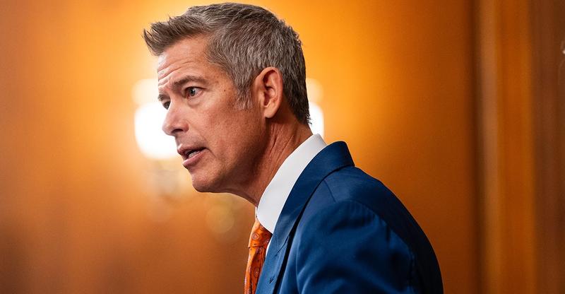 EXCLUSIVE: Trump Awards Massive Checks to Air Traffic Controllers Who Worked in Shutdown