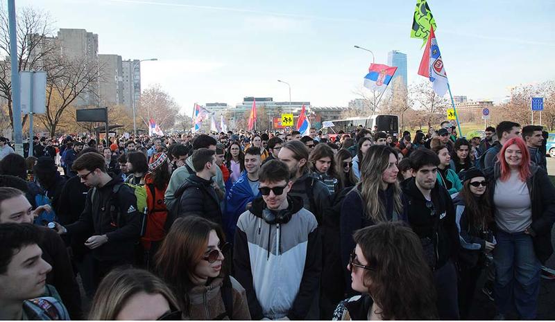 Studenti u blokadi objavili plan šetnje povodom godišnjice napada na studente FDU Studenti u blokadi objavili plan šetnje povodom godišnjice napada na studente FDU