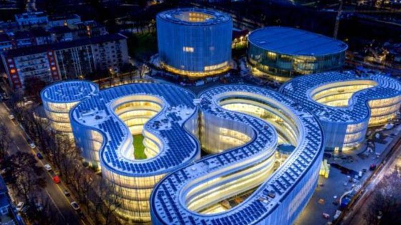 Relazioni intime con due studentesse, un anno di stop al prof della Bocconi: “Non ha tutelato l’ateneo dal gossip”