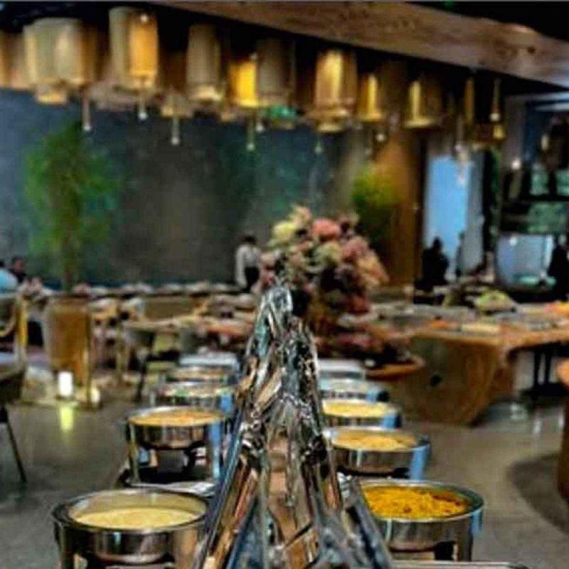 Procura-se restaurante para comemorar o aniversário de uma amiga