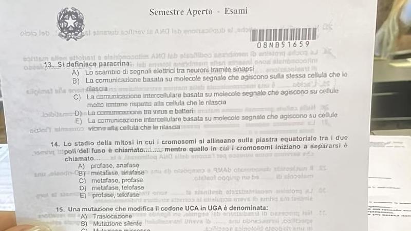 Test di accesso a Medicina. Sui social le foto delle prove. Il Ministero: Test di accesso a Medicina. Sui social le foto delle prove. Il Ministero: