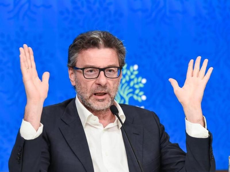 Manovra, Giorgetti difende la linea della prudenza e del rigore: «I saldi di bilancio non si toccano»