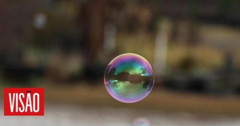 A Opção Aldeã, a Borboleta Esplêndida e o Inverno Sombrio do Rapaz-larva