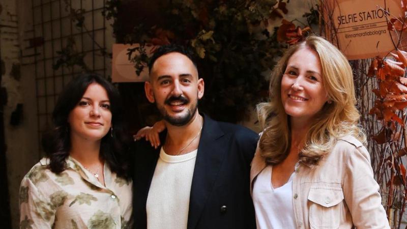 ‘Innamorati a Bologna’, a Palazzo Isolani il mercatino in versione natalizia