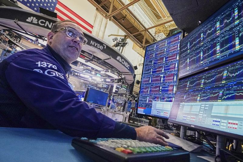 Dax & Krypto stürzen: KI-Schock legt Deutschlands Tech-Lücke offen