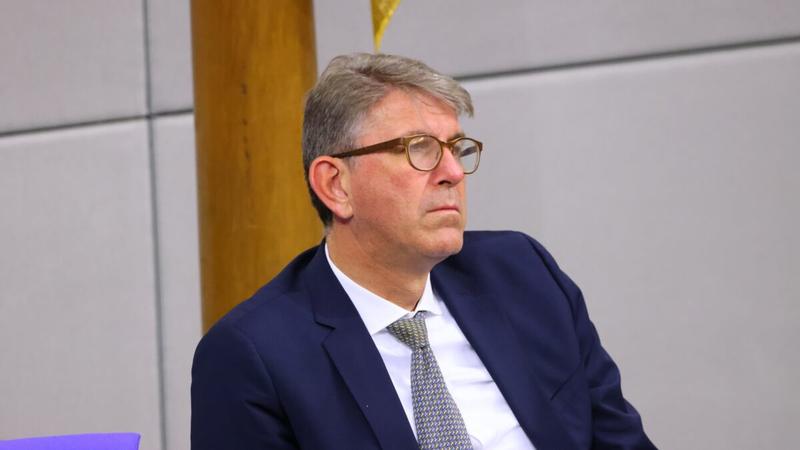 Korruption und Kulturkampf: Wolfram Weimer verkauft Kontakt zu Minister:innen