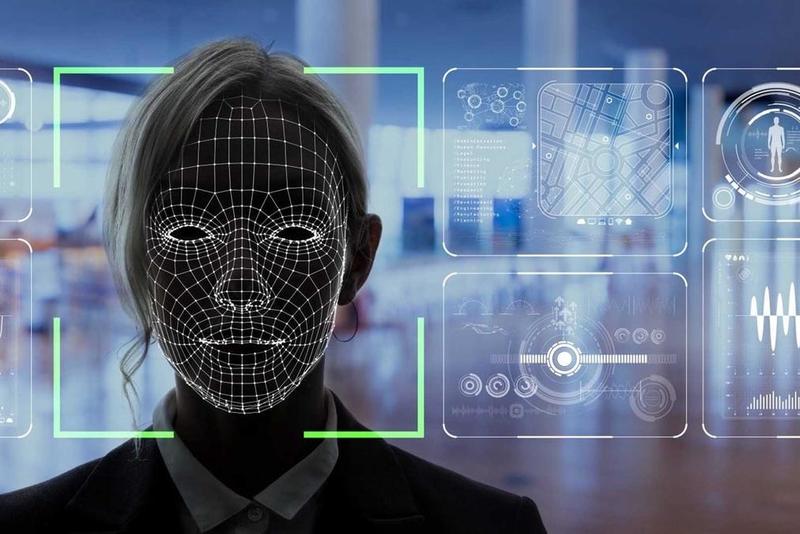 Dati biometrici, via libera dalla Corte Ue alla conservazione senza limiti: «Decidano le polizie nazionali»