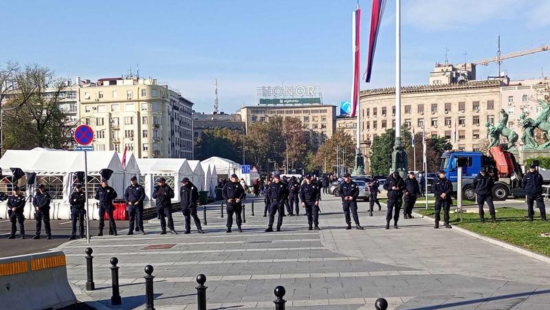 Šta je sve bilo sporno u reakciji policije tokom napada na ekipu N1? Šta je sve bilo sporno u reakciji policije tokom napada na ekipu N1?