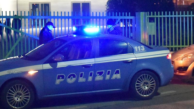 Anni di botte e umiliazioni a figli e moglie: arrestato comasco di 73 anni