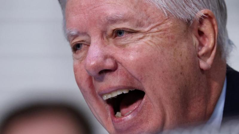 Lindsey Graham e o risco de normalizar a violência contra missões humanitárias