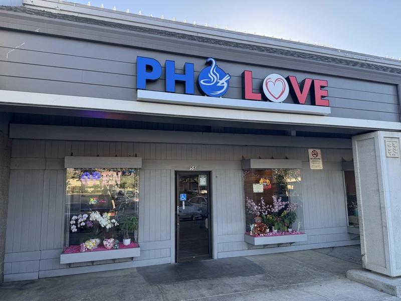 Bay Area restaurant review-bombed after viral meat handling video