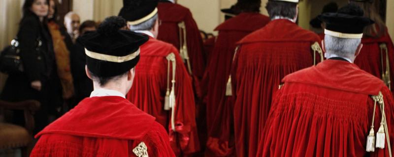 Giustizia: chi sbaglia paga, ma le toghe molto meno