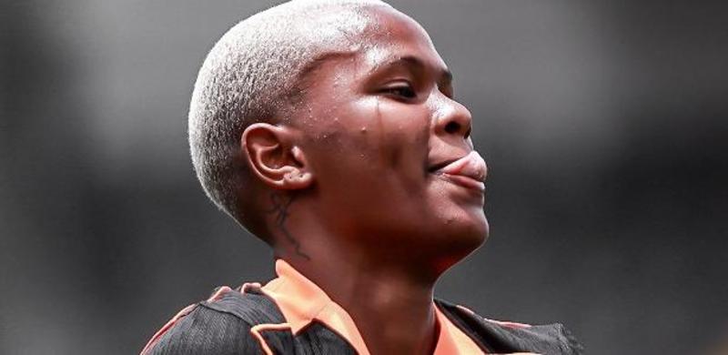 Goleiras brilham em Majestoso de respeito e Timão sai na frente