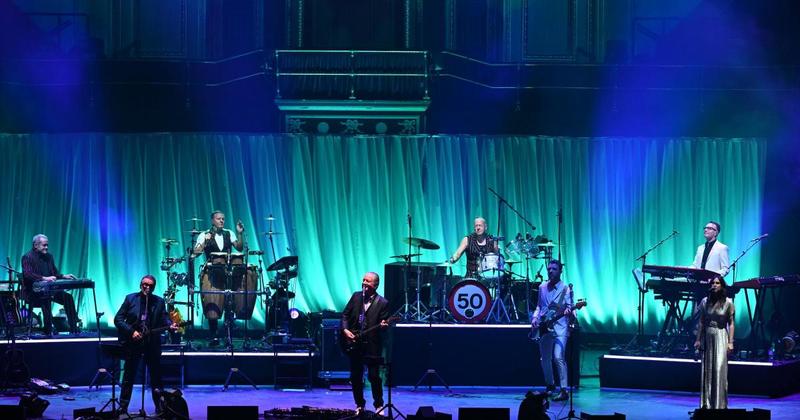 Squeeze to perform at Utilita Arena on 'most ambitious UK tour'