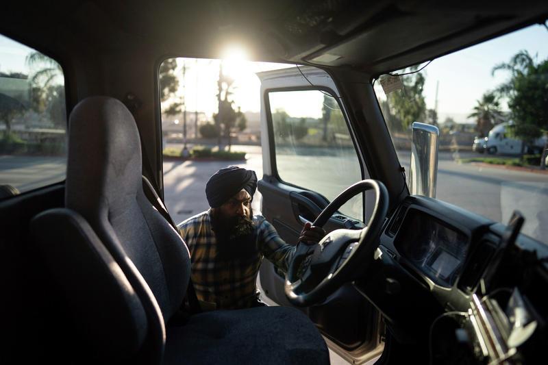 California’s surrender to Trump on commercial drivers licenses threatens Sikh immigrants