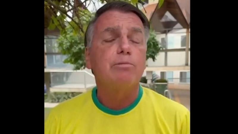 Farsante. Bolsonaro estava sem soluços e em bom estado de saúde, diz exame médico da PF