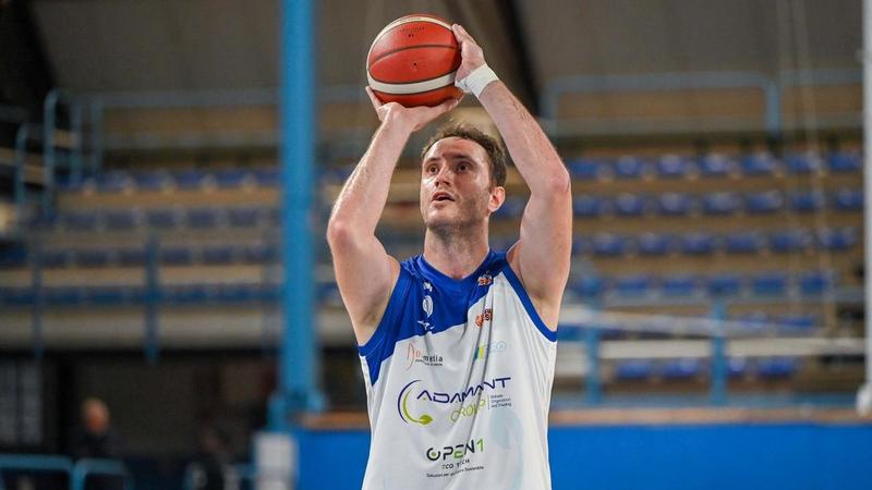 Appuntamento alle 18 alla Bondi Arena. Adamant, riscatto con Piombino. Torna Renzi per fermare la crisi