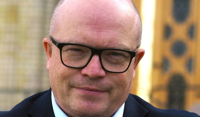 Venstre vil kutte i din sykelønn og pensjon