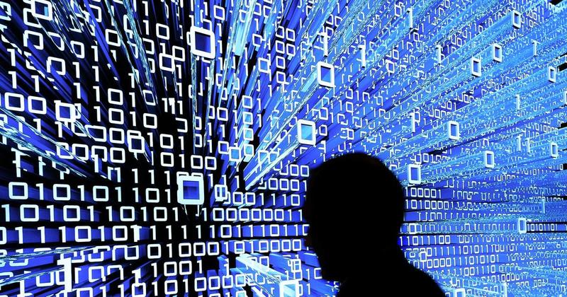 Total Digital: Der geräuschlose Weltkrieg Total Digital: Der geräuschlose Weltkrieg