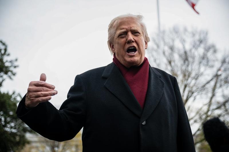 Trump Goes On Unhinged Tirade Against Dem “Traitors”