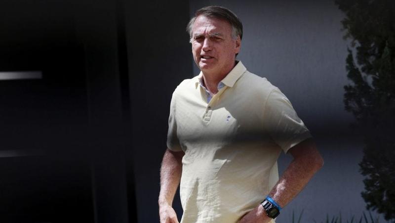 Bolsonaro priznao da je koristio lemilicu da bi otvorio svoju elektronsku nanogicu Bolsonaro priznao da je koristio lemilicu da bi otvorio svoju elektronsku nanogicu