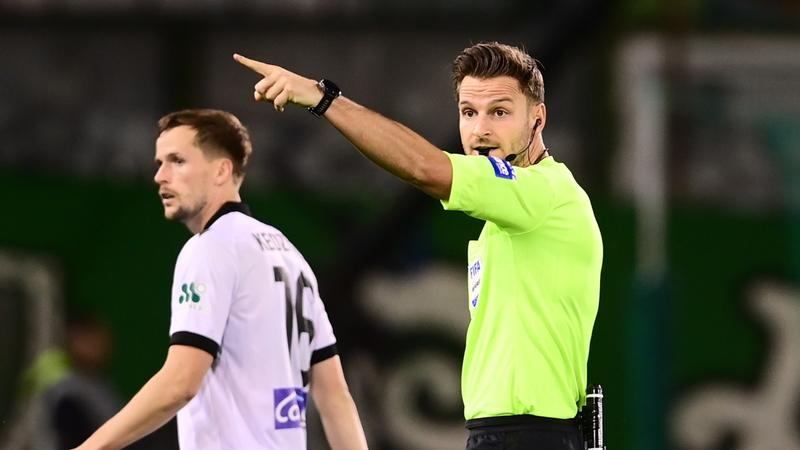 Ξυπόλυτος στ’ αγκάθια