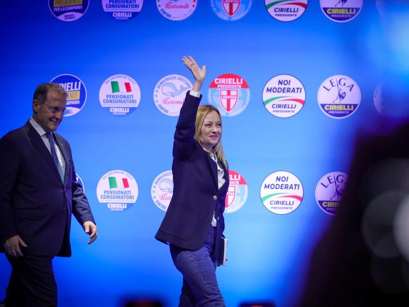 Da Carmen Consoli a Manuel Agnelli, i cantanti diventati opinionisti con la scusa di attaccare Meloni