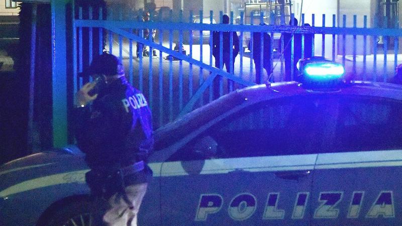 Dopo Udinese-Bologna. Scontri ultras-agenti. Cinghie, bottiglie e petardi. Telecamere al vaglio