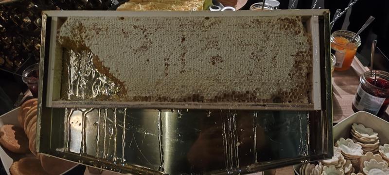 Κρητικό µέλι στα...