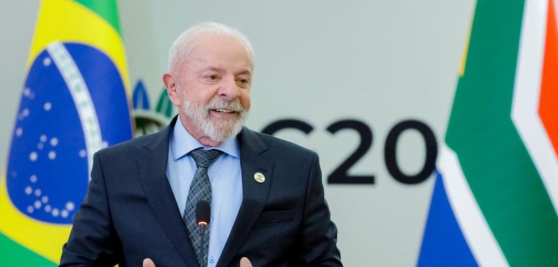 Lula acertou o tom ao falar sobre Bolsonaro e não deve antagonizar com um presidiário aloprado