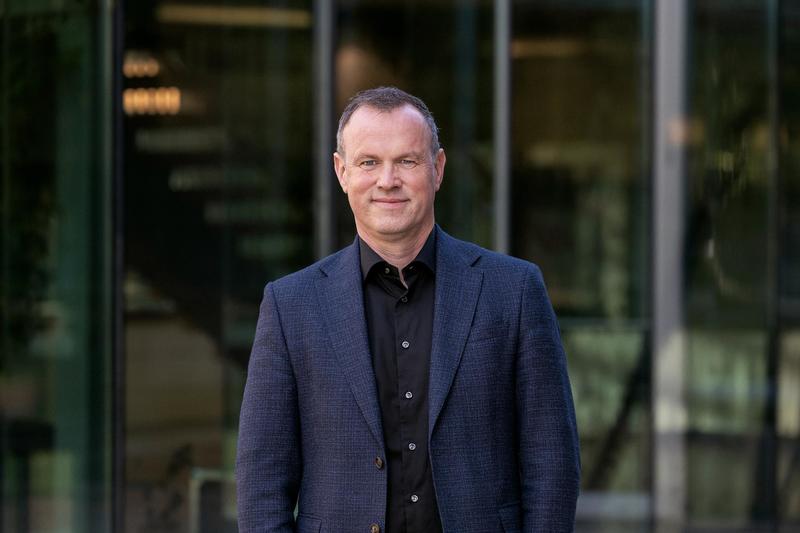 Hvorfor ikke vise hele bildet, Øvrebekk?