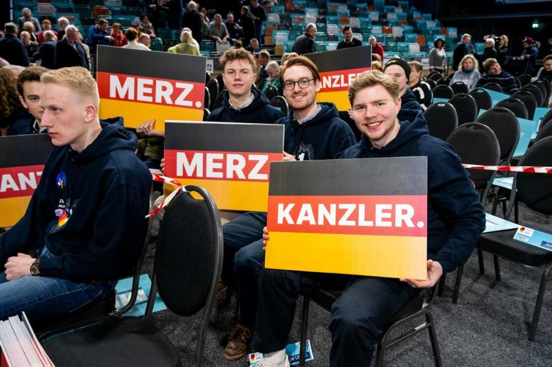 Die Rentenreform-Krise: Mit Klassenkampf gegen einen vorbeugenden Bonapartismus