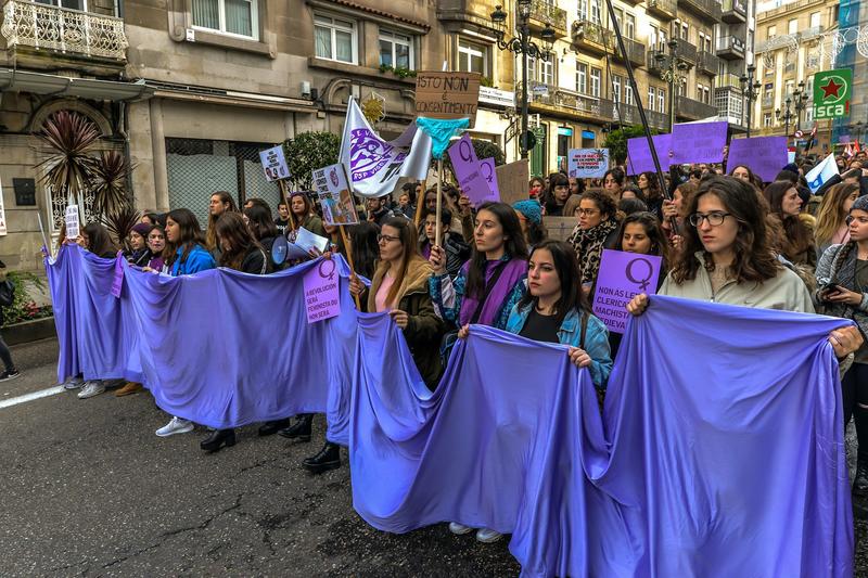 Vivas de milagro: violencias médicas contra las mujeres del siglo XIX