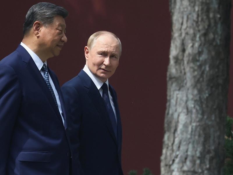 Putin e la «strategia dell'anaconda»: per «strangolare» l'Europa copia le mosse della Cina contro Taiwan