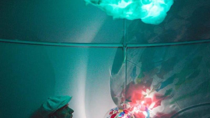 Jesi, domani al teatro Moriconi lo spettacolo Sphera per bimbi di un anno