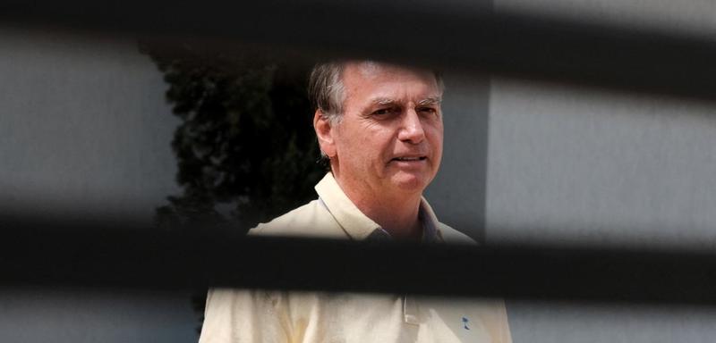 Prisão de Bolsonaro dá voz aos mortos da Covid e da ditadura