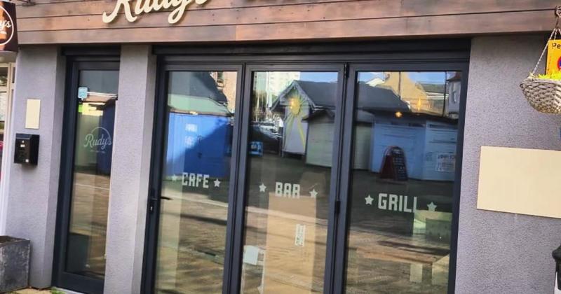 Opening date revealed for new café, bar and grill as signs go up