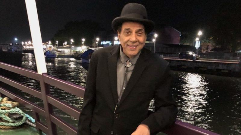 Veteran actor Dharmendra once confessed 'I never won a single award in my career'