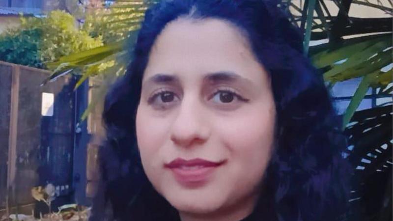 La storia di Sundus Ali, che si ribellò al marito-padrone: “Ho preso la licenza media e dipingo. Ora sogno di diventare architetto”