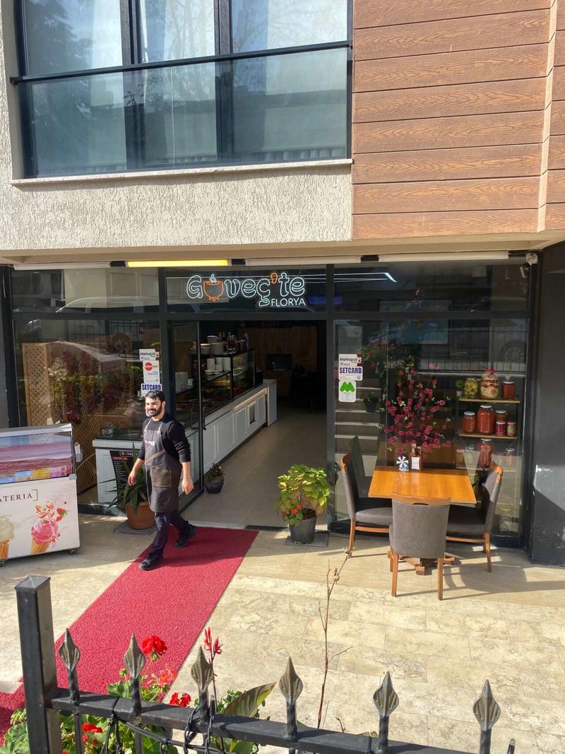 Güveçte Yanan Bir Hayat Güveçte Yanan Bir Hayat