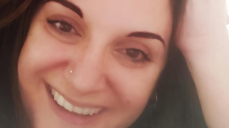 Mamma Anna Lisa muore a 41 anni, lascia tre bambini. “Che brutto scherzo ti ha riservato la vita”