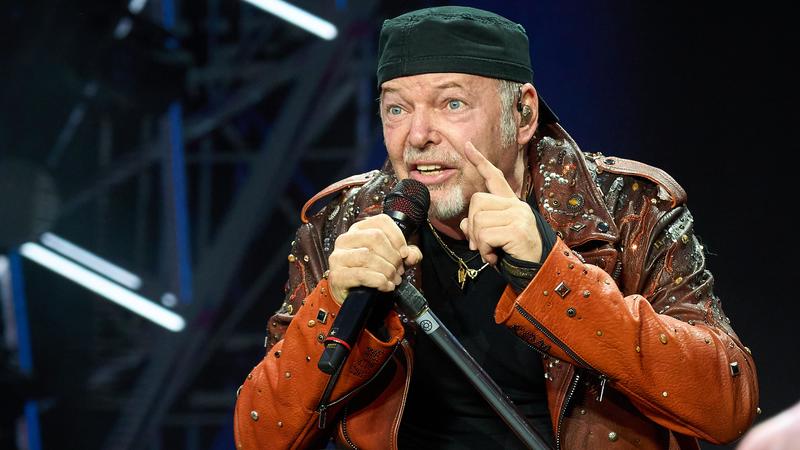 É già bufera sul concerto: 