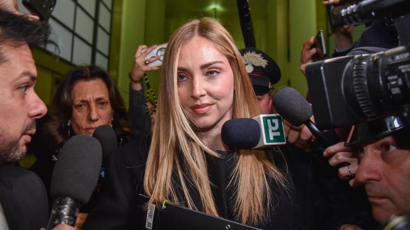 Chiara Ferragni, il pm chiede un anno e otto mesi di carcere per il 'Pandoro Gate'. L'influencer in tribunale: “Ho fatto tutto in buona fede”