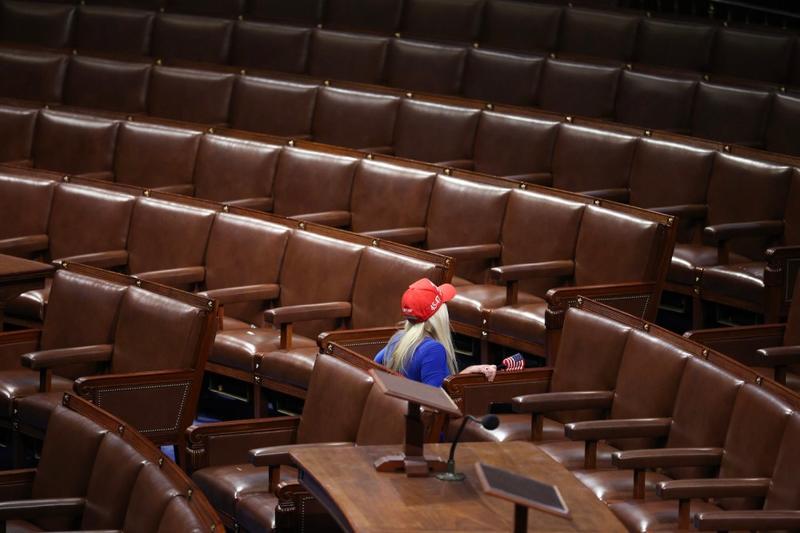 The Wobbling of King Trump