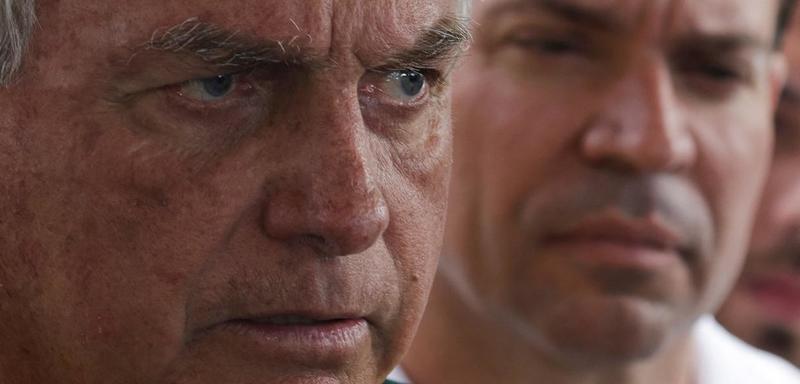 Por que Eduardo, Carla Zambelli e Ramagem fugiram e Bolsonaro também iria fugir