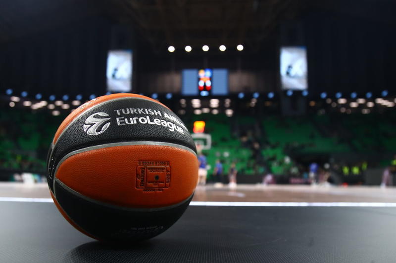 Εκρηκτικό κοκτέιλ σε σιγανή φωτιά Εκρηκτικό κοκτέιλ σε σιγανή φωτιά